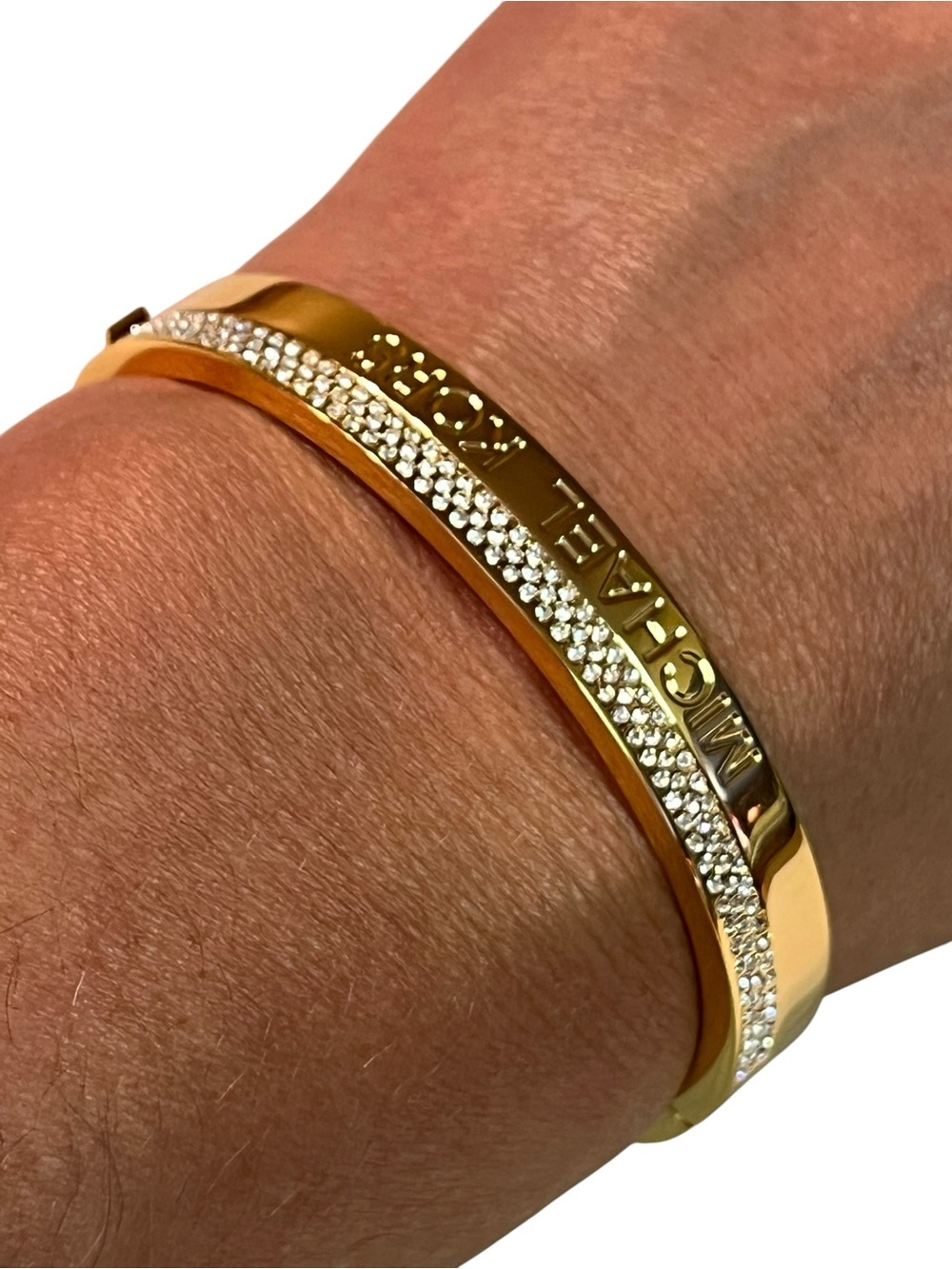 Michael Kors Gold-tone Crystal Accent Bangle Bracelet
New. Retails $135 USD